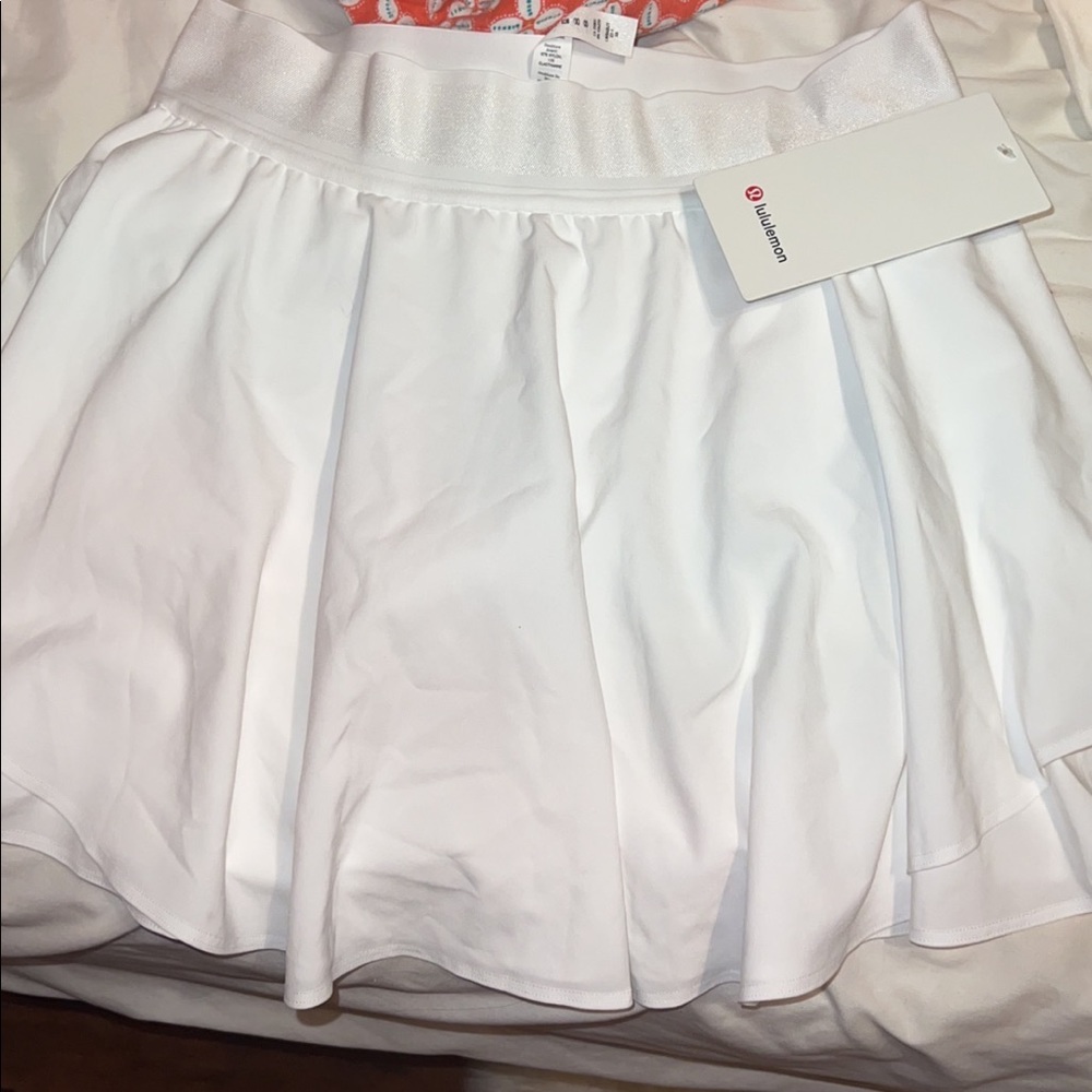 LULULEMON white court rival HR skirt